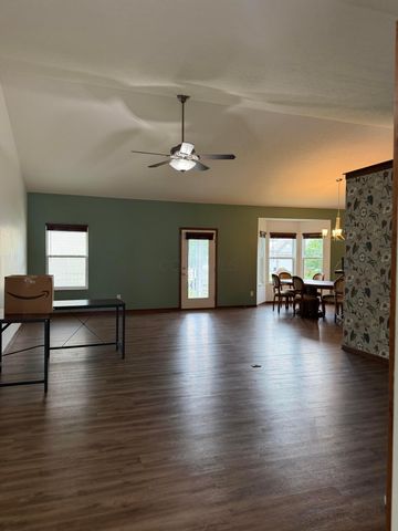 7861 Narrow Leaf Drive, Blacklick, OH 43004