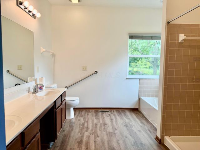 7861 Narrow Leaf Drive, Blacklick, OH 43004