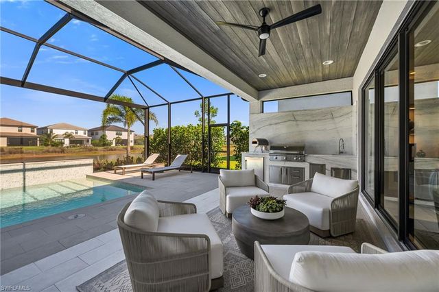 20309 Fair Oak LN, Estero, FL 33928
