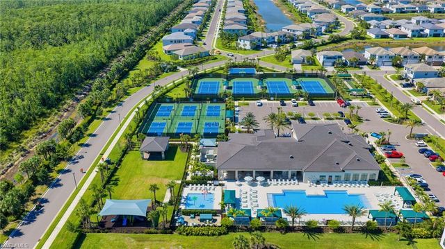 20309 Fair Oak LN, Estero, FL 33928