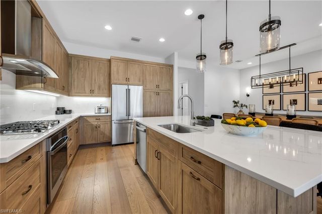 20309 Fair Oak LN, Estero, FL 33928