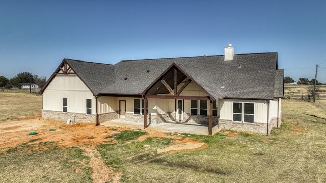 1471 County Road 1470, Chico, TX 76431