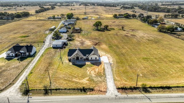 1471 County Road 1470, Chico, TX 76431