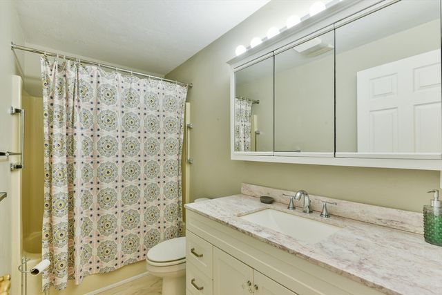 44 Elm St 306, Worcester, MA 01609