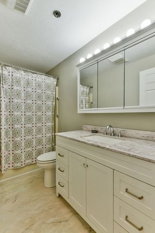 44 Elm St 306, Worcester, MA 01609