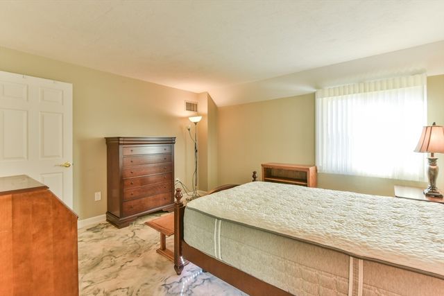 44 Elm St 306, Worcester, MA 01609