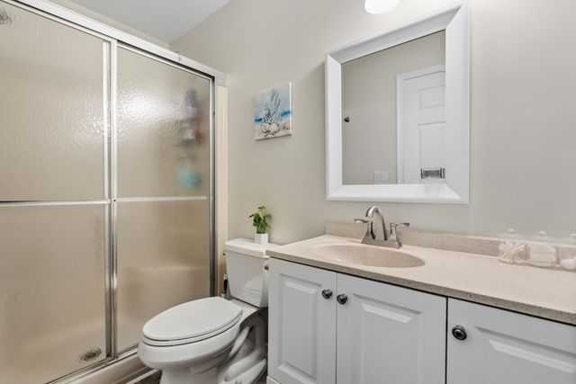 6940 SE Constitution Boulevard 206, Hobe Sound, FL 33455