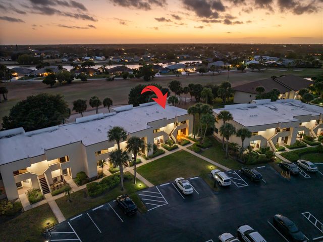 6940 SE Constitution Boulevard 206, Hobe Sound, FL 33455