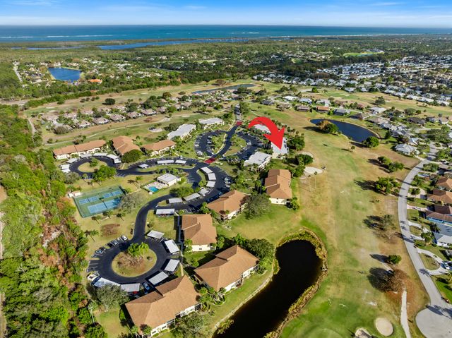 6940 SE Constitution Boulevard 206, Hobe Sound, FL 33455