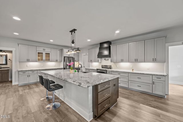 2560 John Lewis Road, Burlington, NC 27217