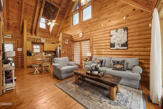 3205 Smoky Ridge Way, Sevierville, TN 37862