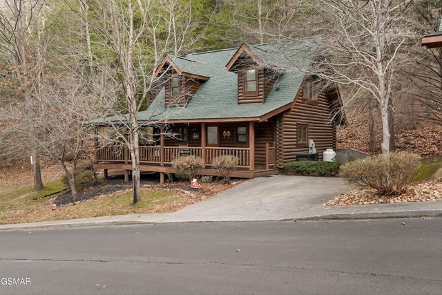 3205 Smoky Ridge Way, Sevierville, TN 37862