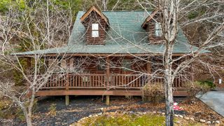 3205 Smoky Ridge Way, Sevierville, TN 37862