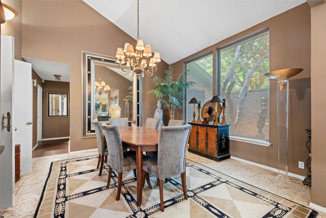 2000 Shadow Ridge Drive, Arlington, TX 76006