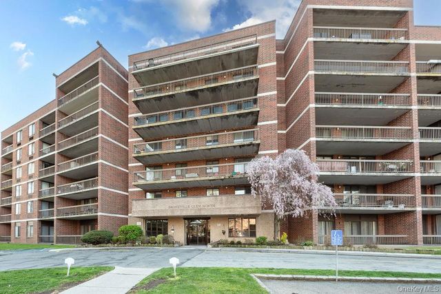 1374 Midland Avenue PH8, Bronxville, NY 10708