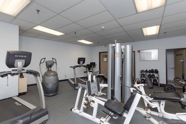 1374 Midland Avenue PH8, Bronxville, NY 10708