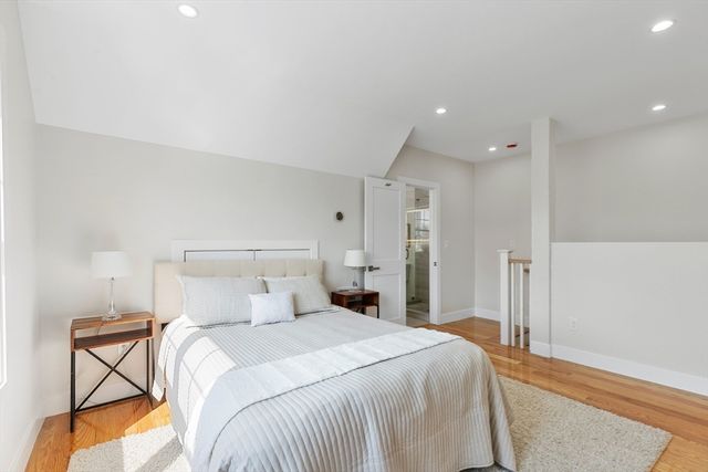 9 Harriet Ave 1, Belmont, MA 02478