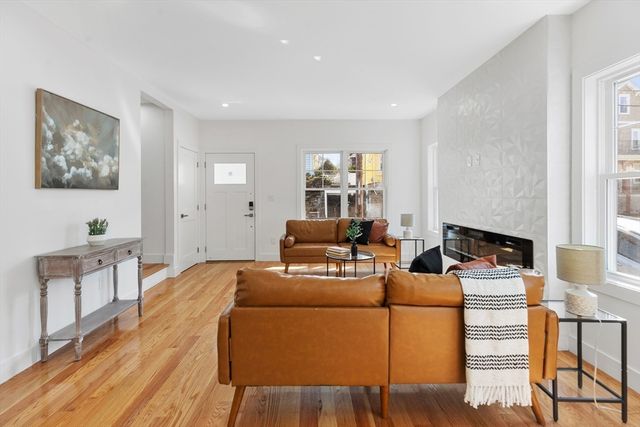 9 Harriet Ave 1, Belmont, MA 02478