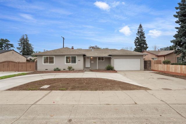 322 W Turner Rd, Lodi, CA 95240