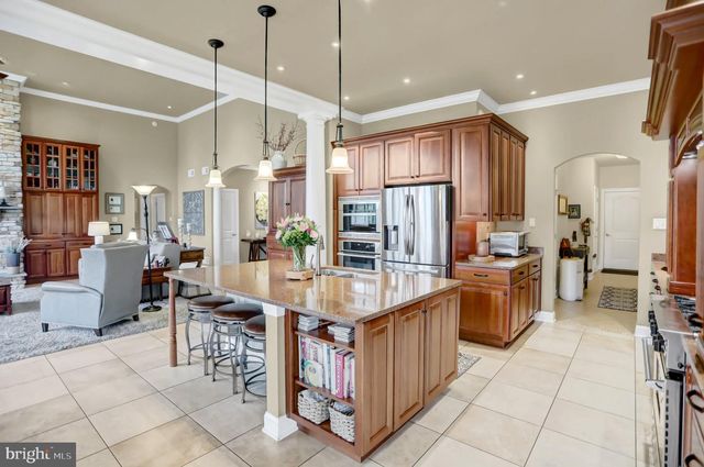 970 APP RD, Selinsgrove, PA 17870