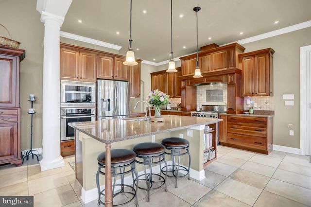 970 APP RD, Selinsgrove, PA 17870