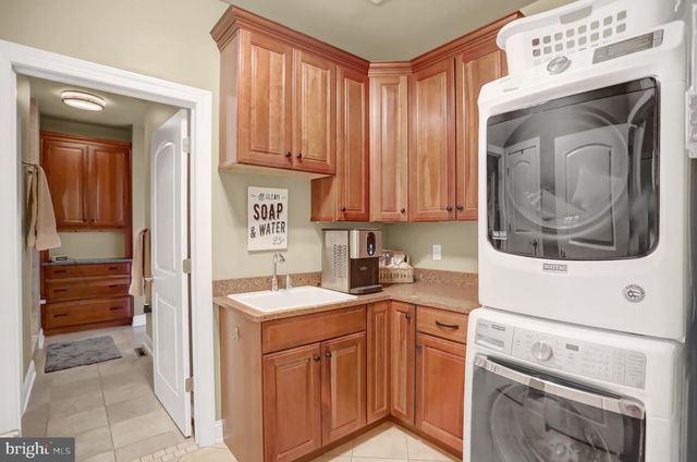 970 APP RD, Selinsgrove, PA 17870