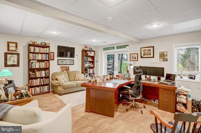 970 APP RD, Selinsgrove, PA 17870