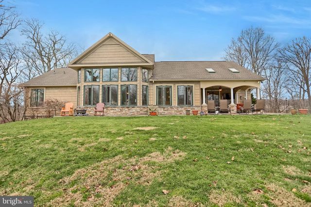 970 APP RD, Selinsgrove, PA 17870