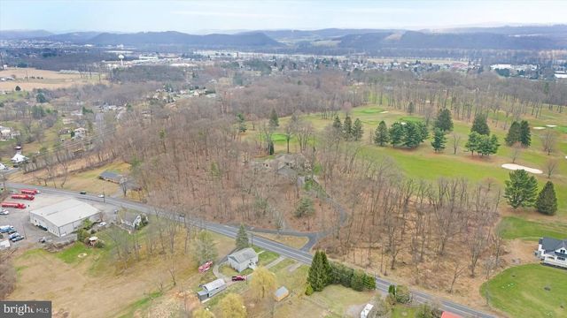 970 APP RD, Selinsgrove, PA 17870