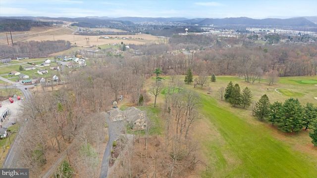 970 APP RD, Selinsgrove, PA 17870