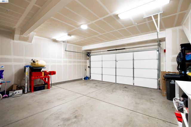 17575 Altair Way, Lathrop, CA 95330