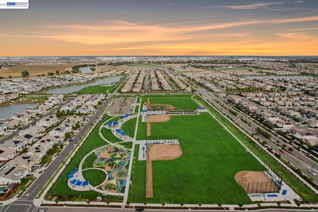 17575 Altair Way, Lathrop, CA 95330