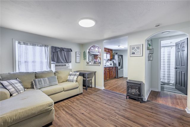 716 Brown Street, Brenham, TX 77833