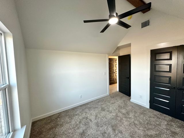 1053 Bluff Creek Drive, Strawn, TX 76475