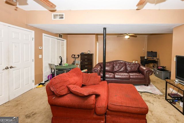 7135 Williamsburg Drive, Riverdale, GA 30274