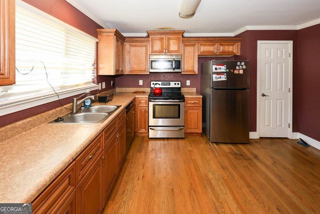 7135 Williamsburg Drive, Riverdale, GA 30274