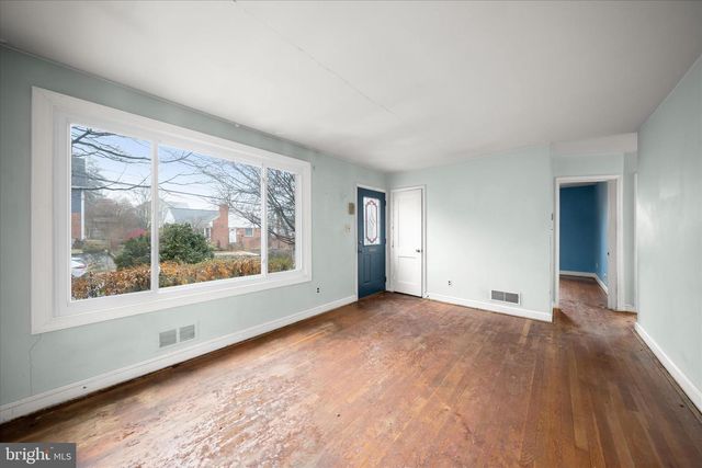 4915 BANGOR DR, Kensington, MD 20895