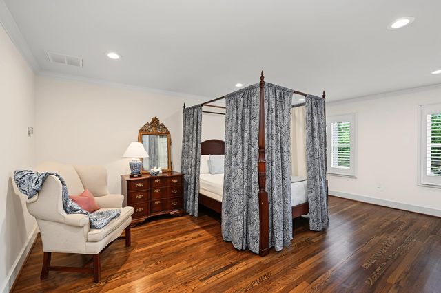 3444 Meadow Lake Lane, Houston, TX 77027