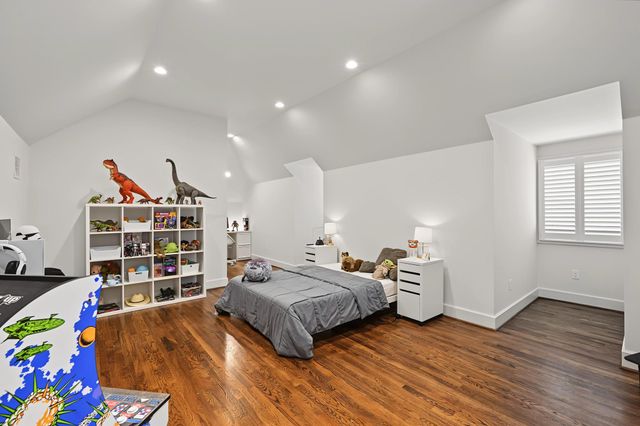 3444 Meadow Lake Lane, Houston, TX 77027