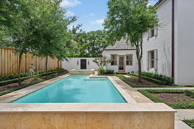 3444 Meadow Lake Lane, Houston, TX 77027
