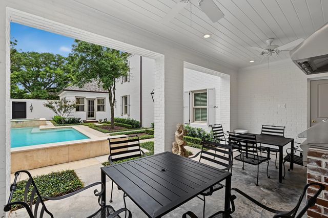 3444 Meadow Lake Lane, Houston, TX 77027