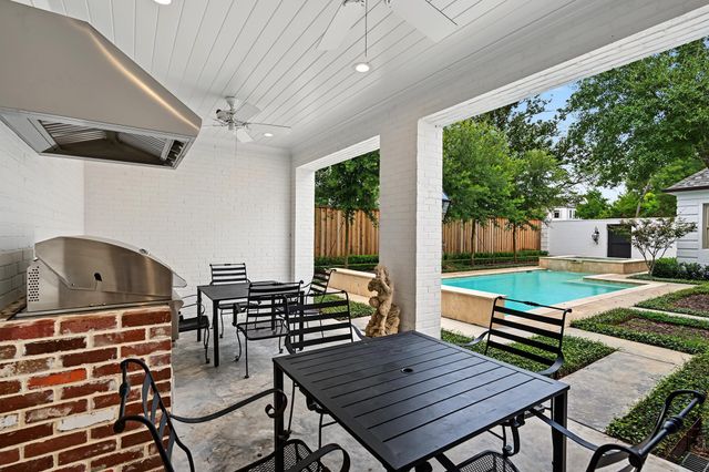 3444 Meadow Lake Lane, Houston, TX 77027