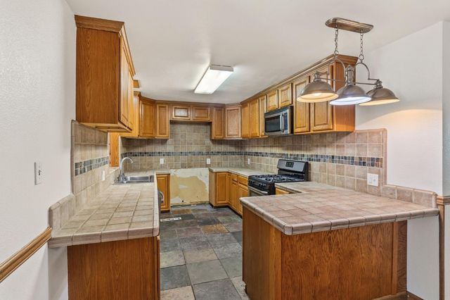 1805 Aloha Way, Modesto, CA 95350