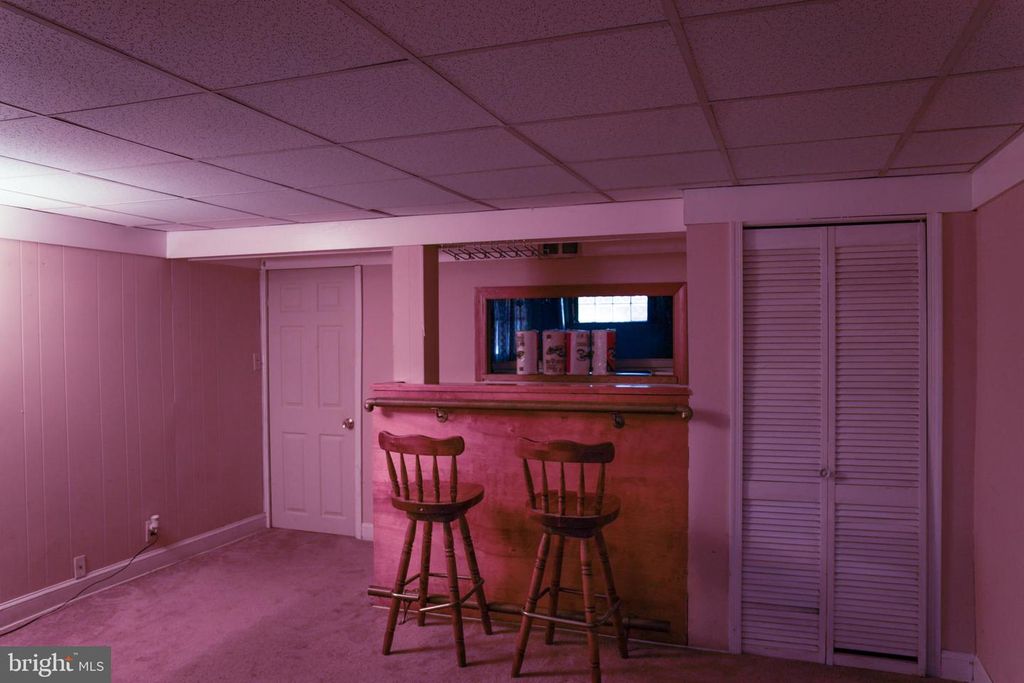 Image 16 of property listing at 221 E MEDWICK GARTH, Baltimore, MD 21228