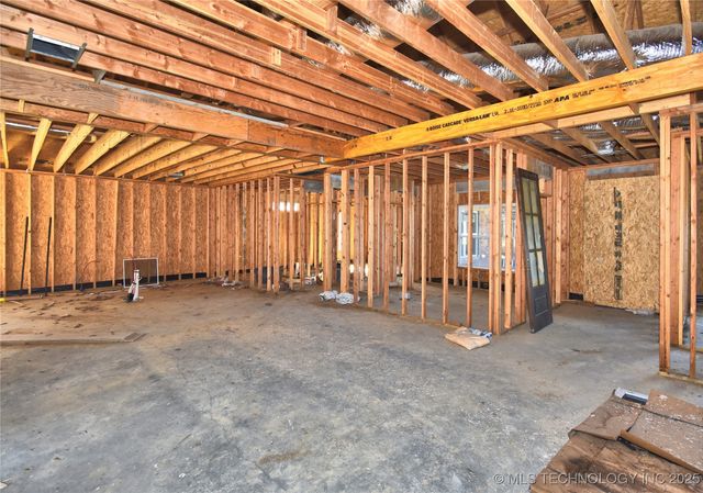 17600 N 114th Avenue, Skiatook, OK 74070