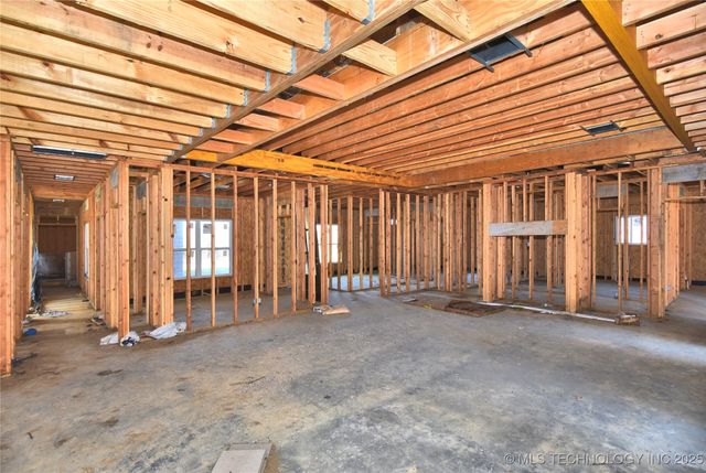 17600 N 114th Avenue, Skiatook, OK 74070