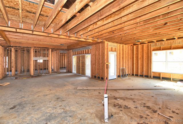 17600 N 114th Avenue, Skiatook, OK 74070