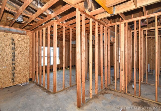 17600 N 114th Avenue, Skiatook, OK 74070