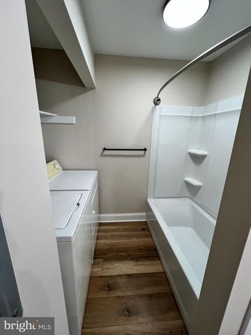 805 SOCIETY PL, Newtown, PA 18940