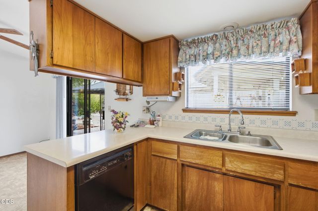 217 Southridge Way, Grants Pass, OR 97527